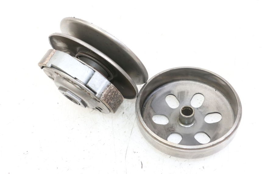 photo de EMBRAYAGE GOES WIKI 125 (2010 - 2015) - Gros plan technique