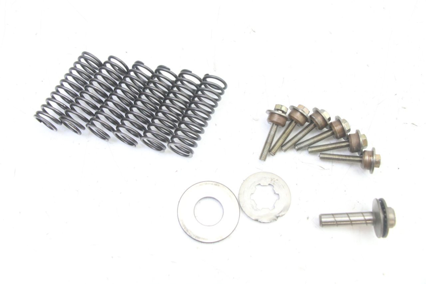 photo de EMBRAYAGE SUZUKI GS GSE 500 (2001 - 2003) - État de surface