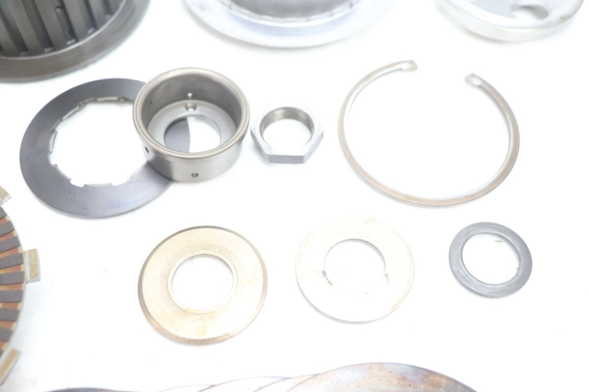 photo de EMBRAYAGE SUZUKI GSF N BANDIT 1200 (2001 - 2005) - Zoom composants