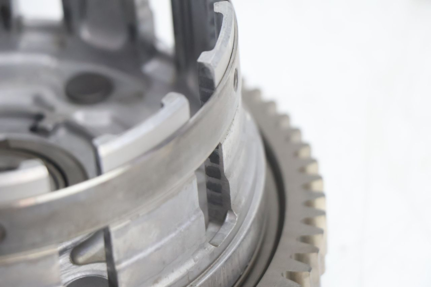 photo de EMBRAYAGE SUZUKI GSF N BANDIT 1200 (2001 - 2005) - Autre angle de vue