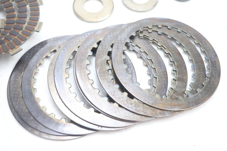 photo de EMBRAYAGE SUZUKI GSF N BANDIT 1200 (2001 - 2005) - Marquages et références