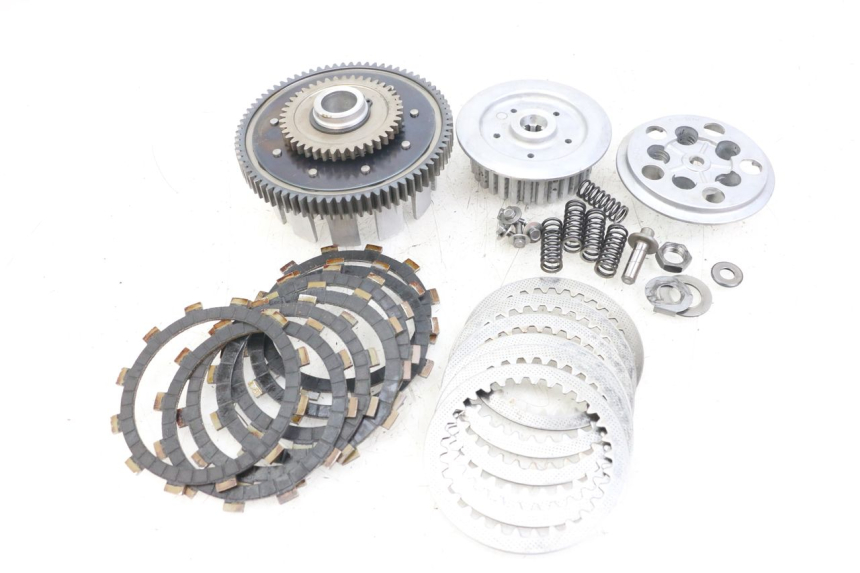 photo de EMBRAYAGE SUZUKI GSX E 250 (1982 - 1983) - Zoom composants