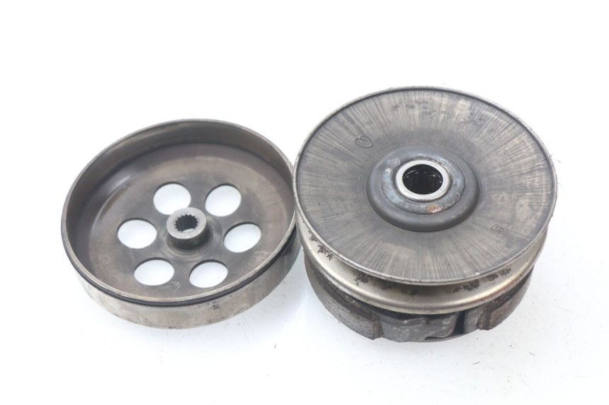 photo de EMBRAYAGE KEEWAY HURRICANE 50 (2006 - 2019) - Gros plan technique