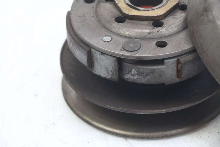 photo de EMBRAYAGE SYM JET EURO X 2T 50 (2003 - 2007) - Gros plan technique