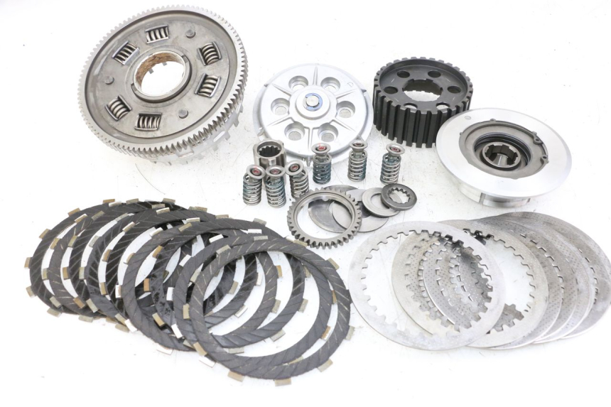 photo de EMBRAYAGE KAWASAKI GTR 1000 (1994 - 2004) - Détails caractéristiques