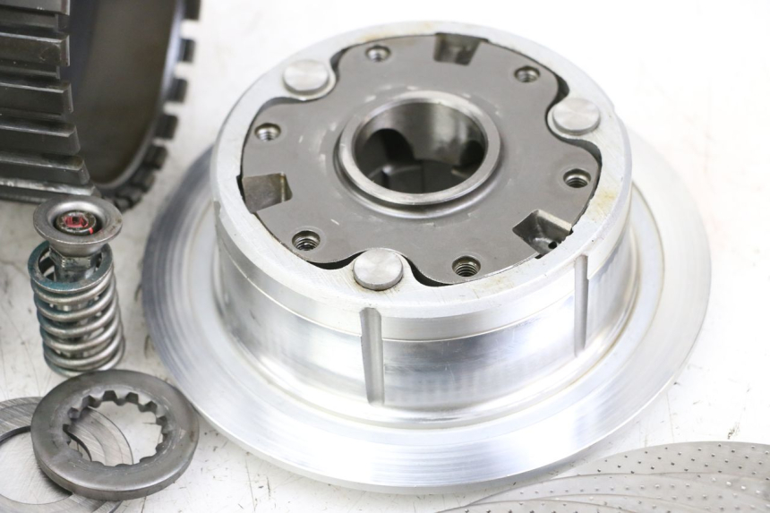 photo de EMBRAYAGE KAWASAKI GTR 1000 (1994 - 2004) - Photo complémentaire