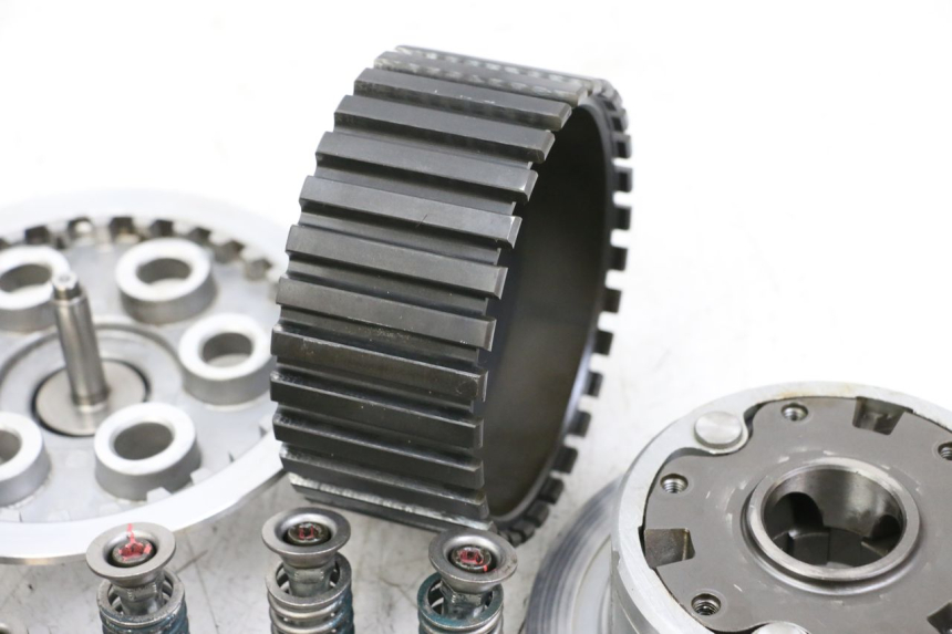 photo de EMBRAYAGE KAWASAKI GTR 1000 (1994 - 2004) - Inspection visuelle