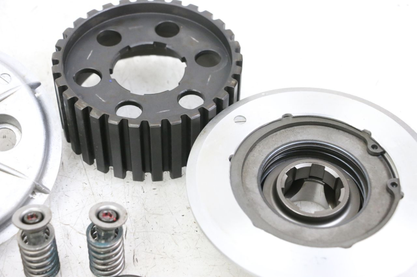 photo de EMBRAYAGE KAWASAKI GTR 1000 (1994 - 2004) - Pièce contrôlée