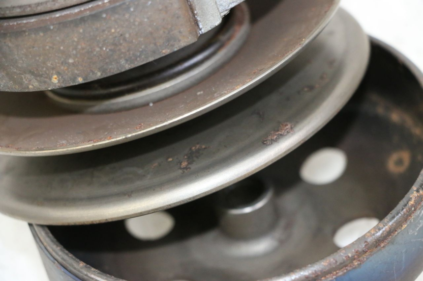 photo de EMBRAYAGE PEUGEOT KISBEE 2T 50 (2010 - 2017) - Points de fixation