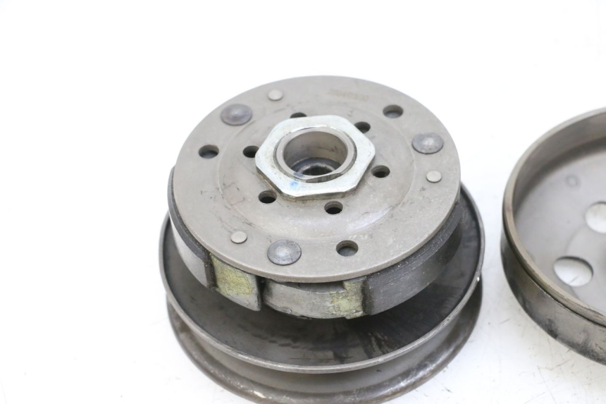 photo de EMBRAYAGE PEUGEOT KISBEE 4T 50 (2010 - 2017) - Autre angle de vue