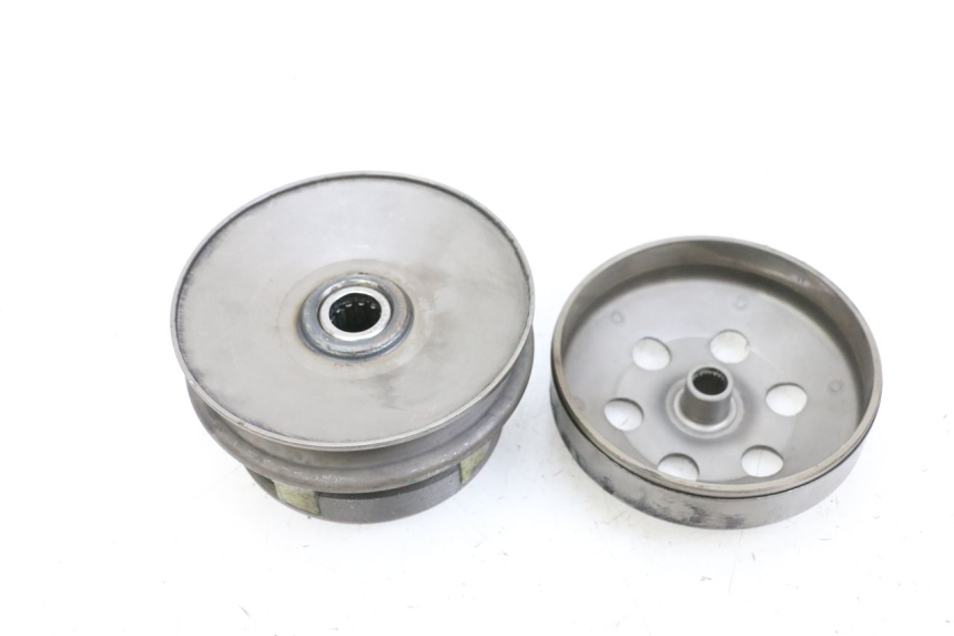 photo de EMBRAYAGE PEUGEOT KISBEE 4T 50 (2010 - 2017) - Points de fixation