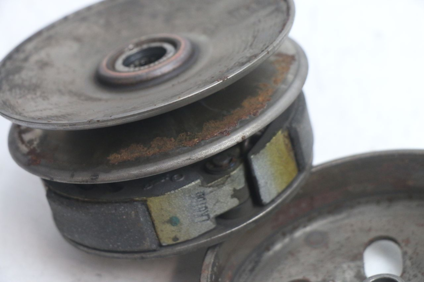 photo de EMBRAYAGE PEUGEOT KISBEE 4T 50 (2018 - 2022) - Points de fixation