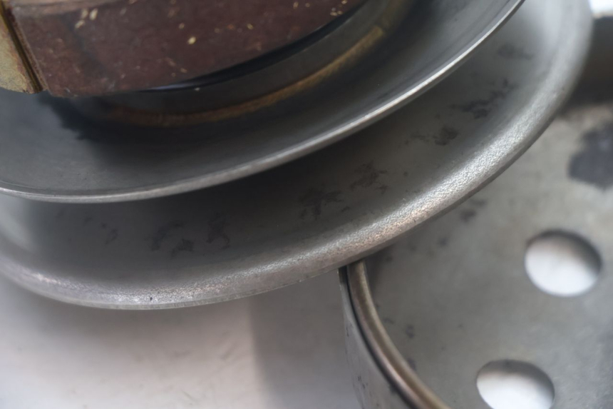 photo de EMBRAYAGE PEUGEOT KISBEE 4T 50 (2010 - 2017) - Points de fixation