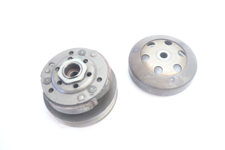 photo de EMBRAYAGE PEUGEOT KISBEE 4T 50 (2018 - 2022) - Vue d’ensemble