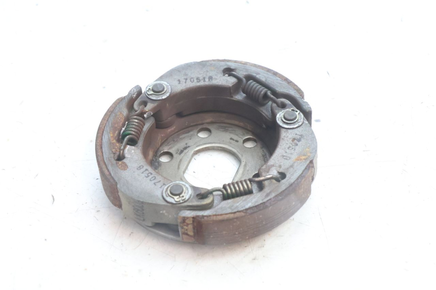 photo de EMBRAYAGE PEUGEOT KISBEE 4T 50 (2010 - 2017) - Autre angle de vue