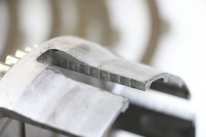 photo de EMBRAYAGE KAWASAKI KX F KXF 450 (2009 - 2011) - Détails caractéristiques