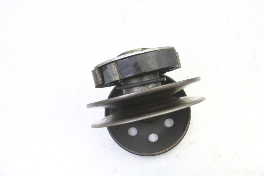 photo de EMBRAYAGE PIAGGIO LIBERTY 4T 50 (2009 - 2015) - Autre angle de vue