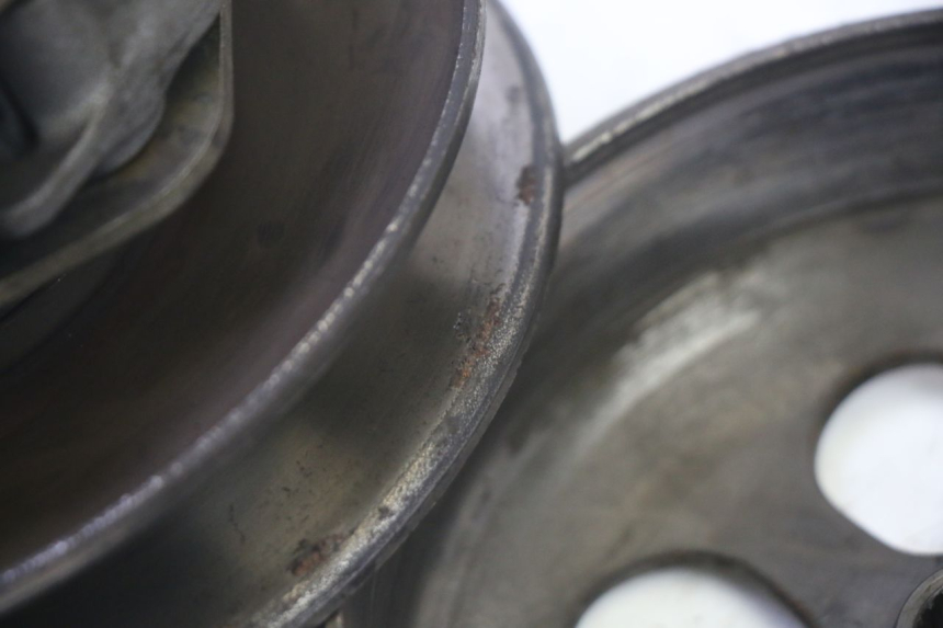 photo de EMBRAYAGE PIAGGIO LIBERTY 125 (1998 - 2008) - Autre angle de vue