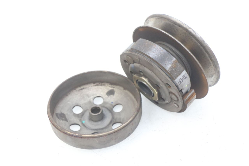 photo de EMBRAYAGE PEUGEOT LUDIX 50 (2008 - 2017) - Gros plan technique