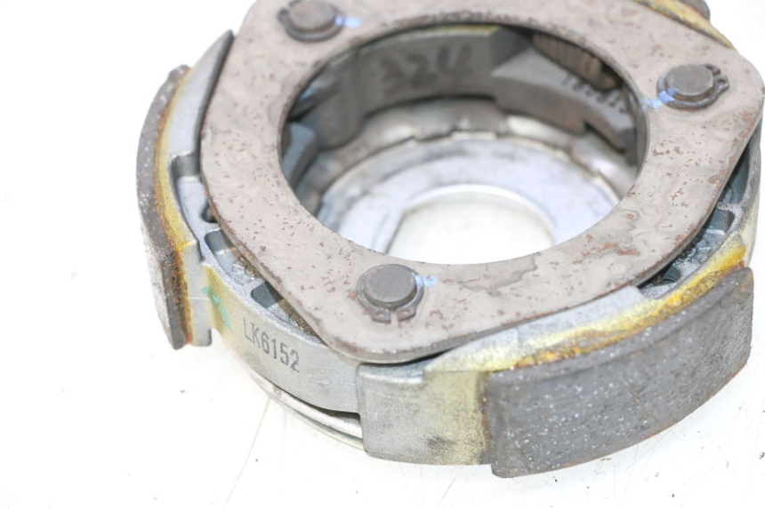 photo de EMBRAYAGE PIAGGIO MP3 RL 250 (2006 - 2010) - Gros plan technique