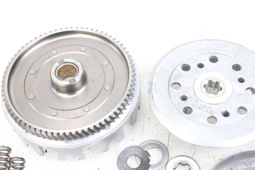 photo de EMBRAYAGE RIEJU MRT 50 (2018 - 2021) - Points de fixation