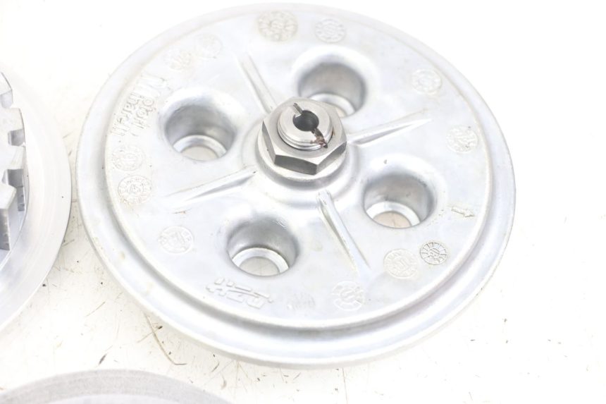 photo de EMBRAYAGE RIEJU MRT 50 (2018 - 2021) - Marquages et références