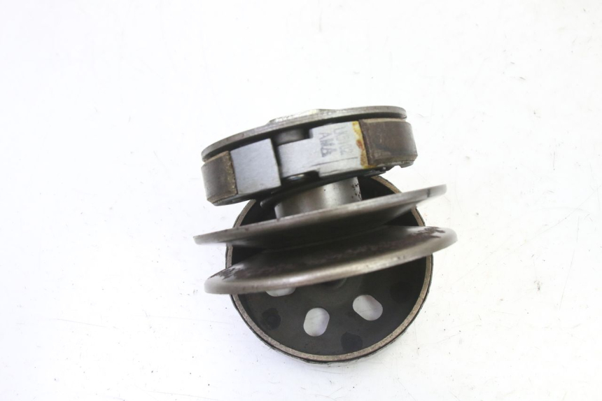 photo de EMBRAYAGE SYM ORBIT 2 4T 50 (2008 - 2017) - Autre angle de vue