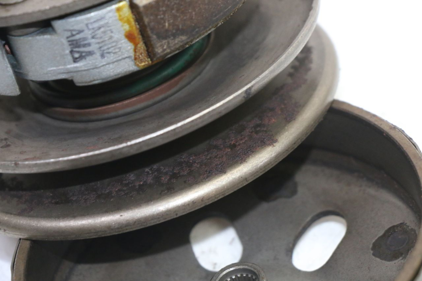 photo de EMBRAYAGE SYM ORBIT 2 4T 50 (2008 - 2017) - Gros plan technique