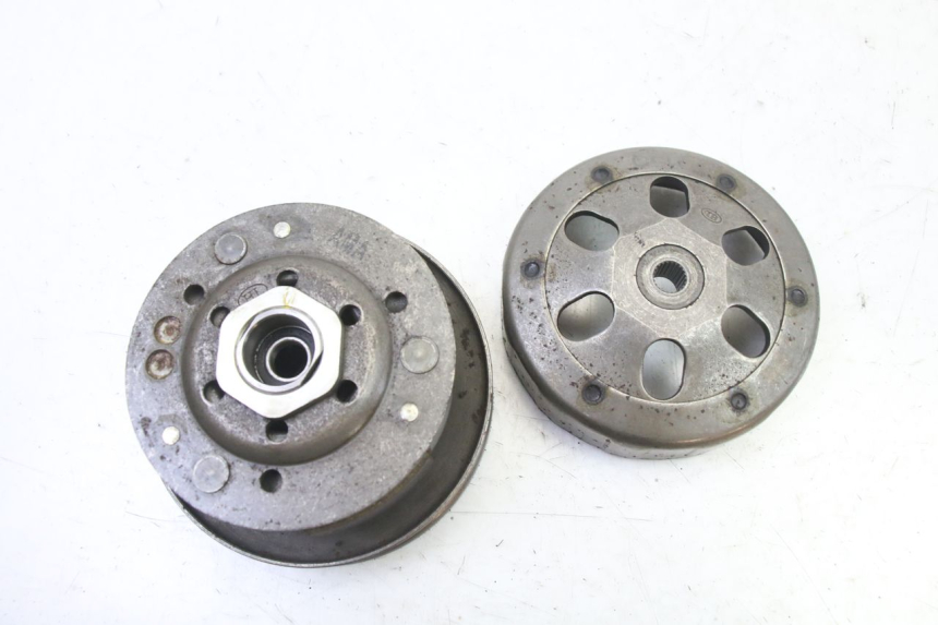 photo de EMBRAYAGE SYM ORBIT 2 4T 50 (2008 - 2017) - Vue d’ensemble