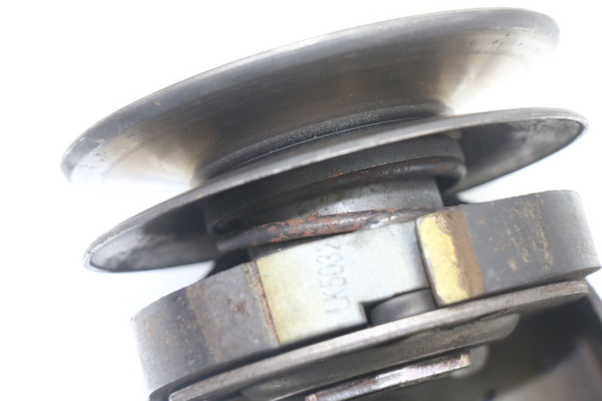 photo de EMBRAYAGE PEUGEOT LUDIX 50 (2008 - 2017) - Gros plan technique