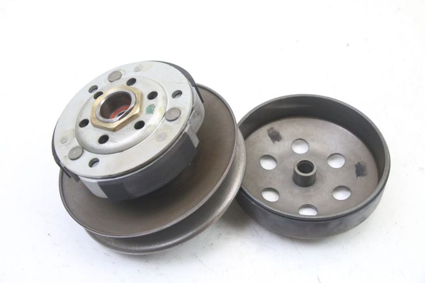 photo de EMBRAYAGE PIAGGIO FLY 2T 50 (2004 - 2017) - Détail de la pièce