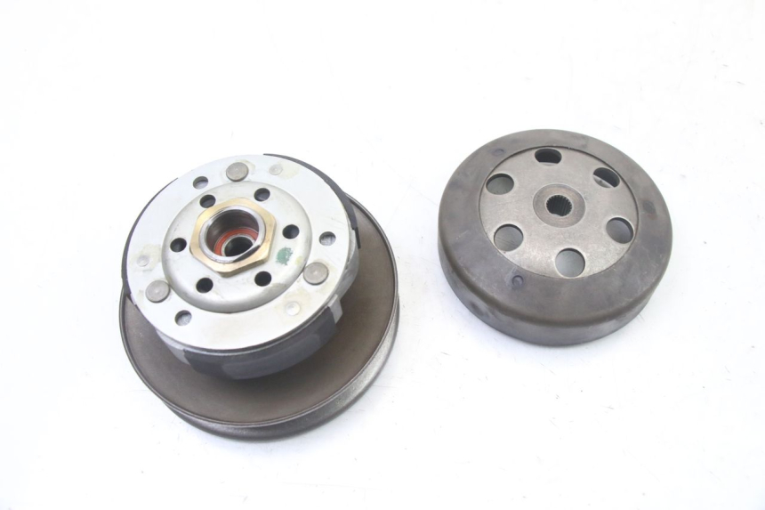 photo de EMBRAYAGE PIAGGIO FLY 2T 50 (2004 - 2017) - Autre angle de vue