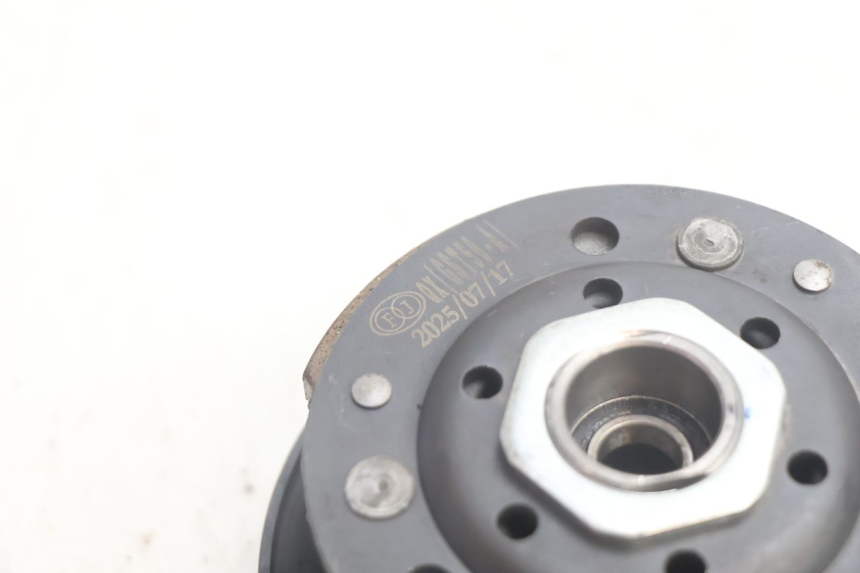 photo de EMBRAYAGE JM MOTORS R-MAX TECH 50 (2024 - 2026) - Points de fixation