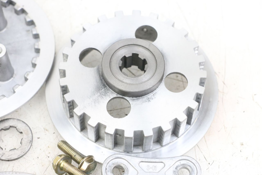 photo de EMBRAYAGE APOLLO RFZ 140 - Photo complémentaire