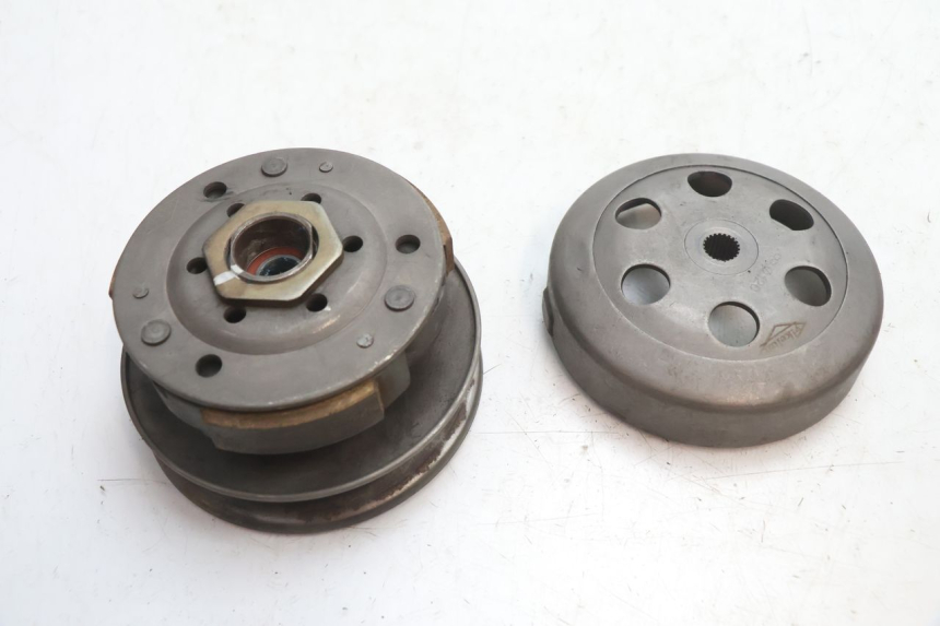 photo de EMBRAYAGE TNT MOTOR ROMA 10' 4T 50 (2007 - 2018) - Gros plan technique