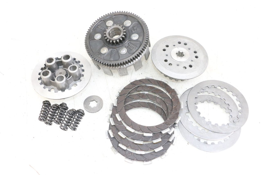 photo de EMBRAYAGE APRILIA RS 50 (2006 - 2010) - Points de fixation