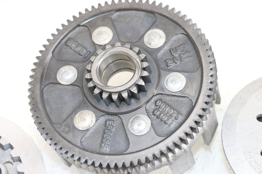 photo de EMBRAYAGE APRILIA RS 50 (2006 - 2010) - Marquages et références