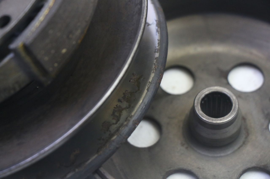 photo de EMBRAYAGE PEUGEOT SATELIS 125 (2013 - 2018) - Vue d’ensemble