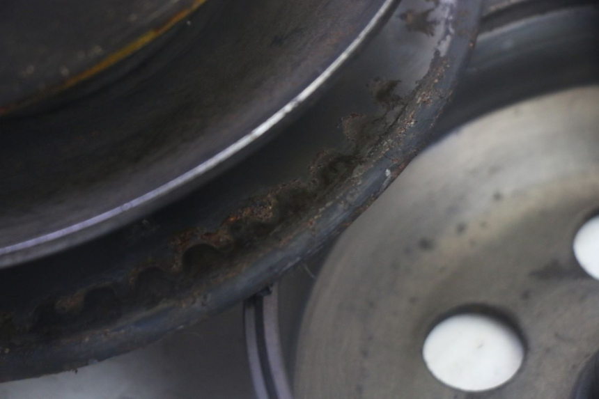 photo de EMBRAYAGE PEUGEOT SATELIS 125 (2013 - 2018) - Points de fixation