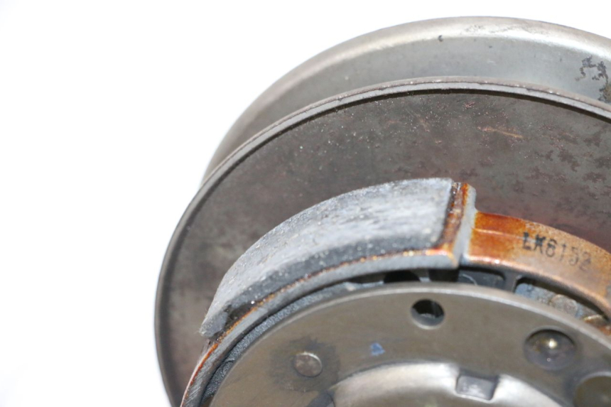 photo de EMBRAYAGE PEUGEOT SATELIS 125 (2013 - 2018) - Détails caractéristiques