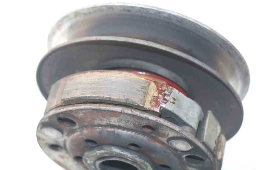 photo de EMBRAYAGE HONDA SJ BALI 50 (1996 - 1999) - Gros plan technique