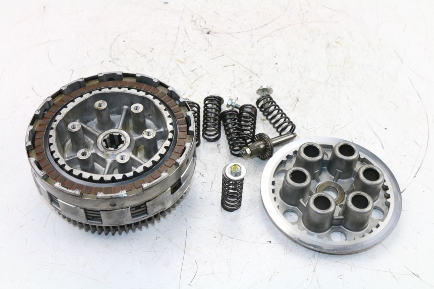 photo de EMBRAYAGE SUZUKI SFV GLADIUS 650 (2009 - 2015) - Vue d’ensemble