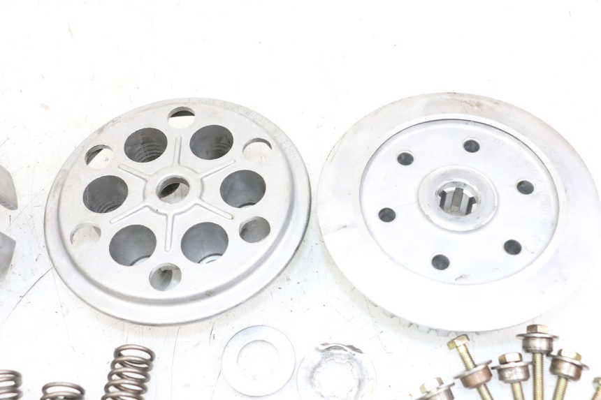 photo de EMBRAYAGE SUZUKI SV S 650 (1999 - 2002) - Photo complémentaire