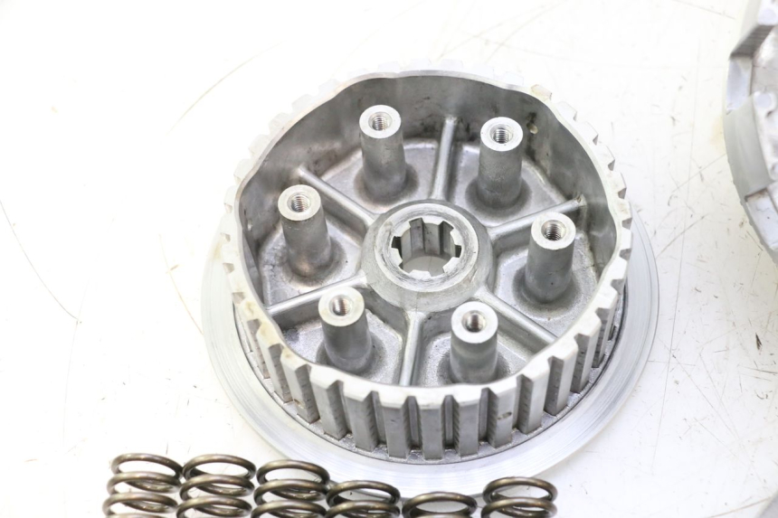 photo de EMBRAYAGE SUZUKI SV S 650 (1999 - 2002) - Angle alternatif
