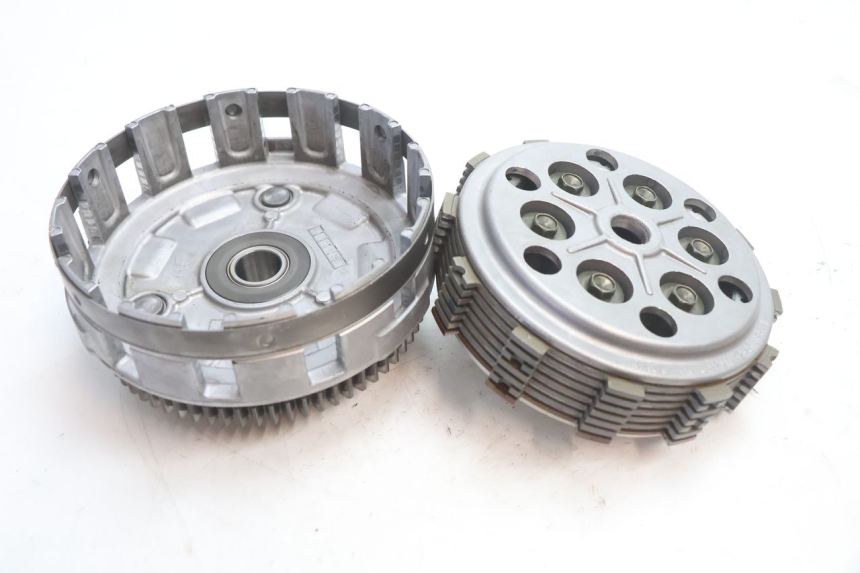 photo de EMBRAYAGE SUZUKI SV S 650 (2003 - 2009) - Détails caractéristiques