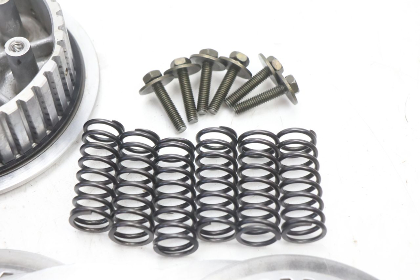 photo de EMBRAYAGE SUZUKI SV S 650 (2003 - 2009) - Pièce contrôlée