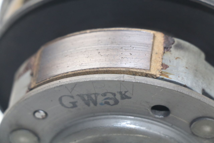 photo de EMBRAYAGE PEUGEOT SV 50 (1992 - 2004) - Autre angle de vue