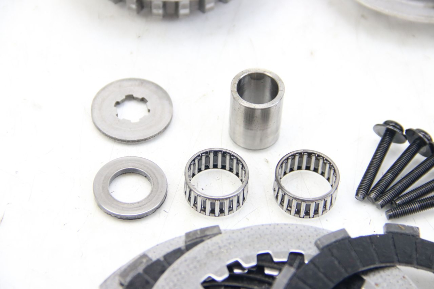 photo de EMBRAYAGE APRILIA SX 50 (2011 - 2017) - Détails caractéristiques