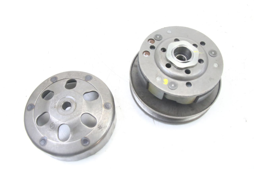 photo de EMBRAYAGE SYM FIDDLE 3 III 50 (2014 - 2020) - Gros plan technique