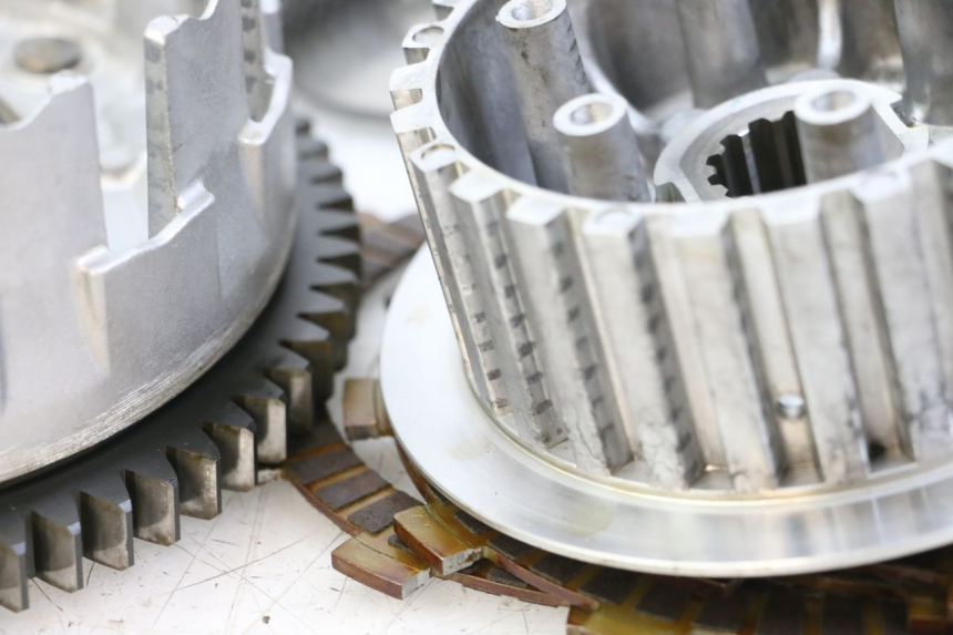 photo de EMBRAYAGE YAMAHA TDM ABS 900 (2002 - 2014) - Vue d’ensemble